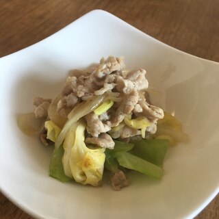 キャベツと玉ねぎの炒め物